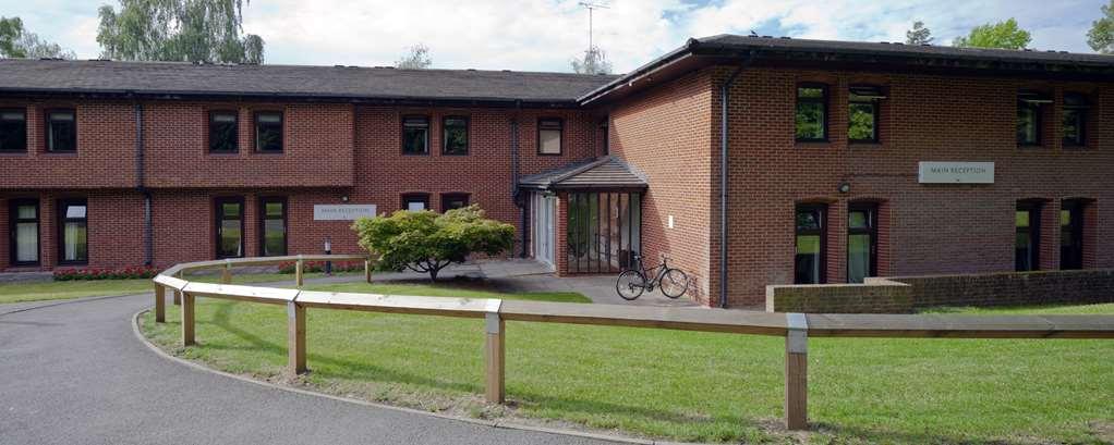 De Vere Horsley Estate East Horsley Quarto foto